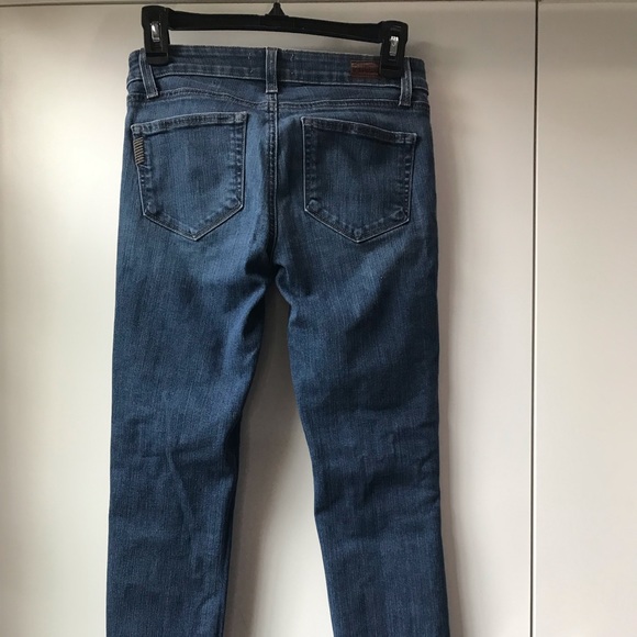 PAIGE Mid-Rise Verdugo Ankle Nellie Dest. Jeans - Picture 6 of 7